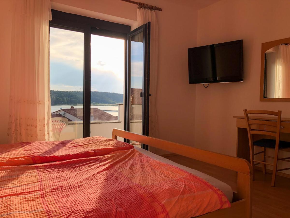 Apartments Palit Rab Dış mekan fotoğraf